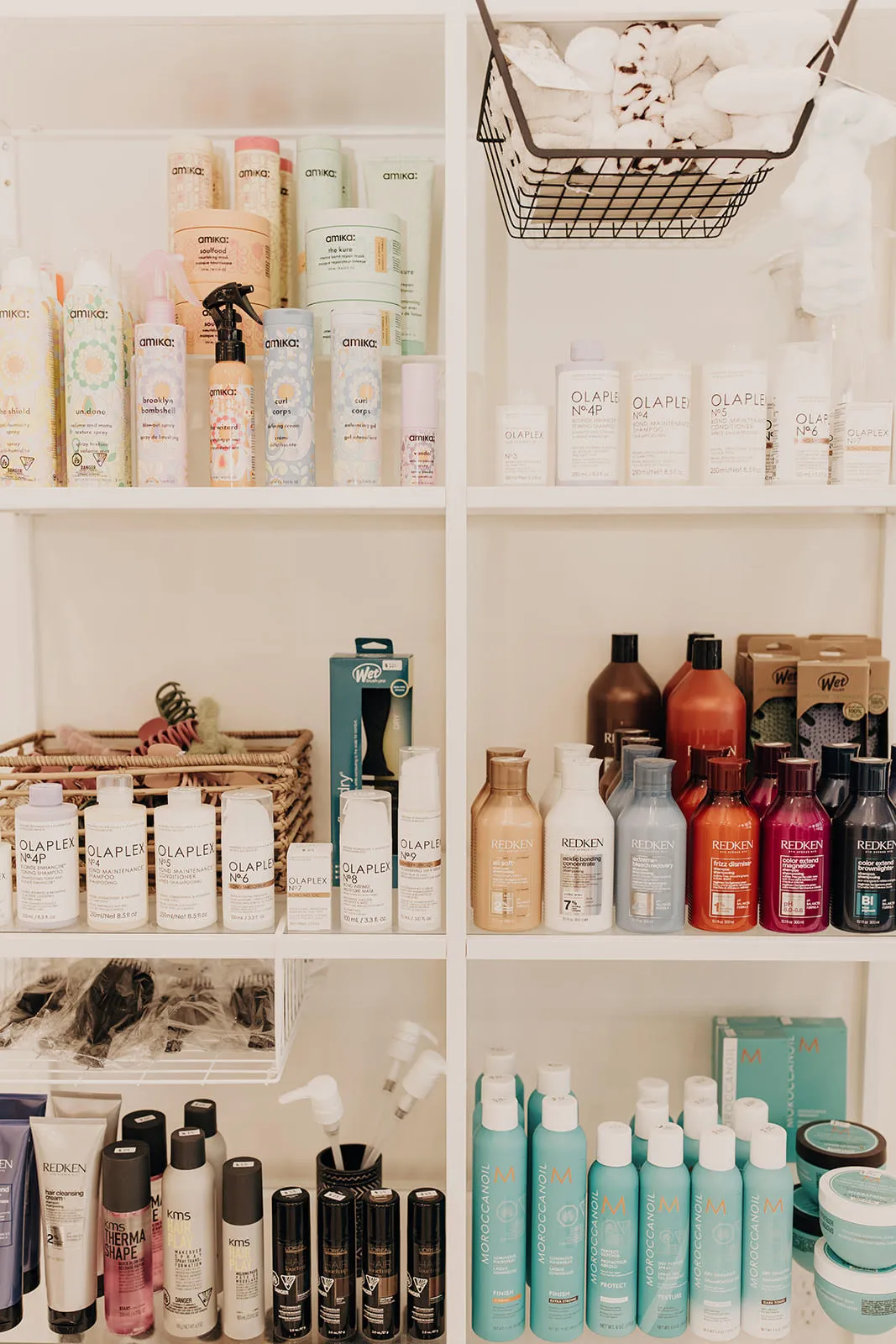 Salon interior at The Blonding Room — photo 8 of 10