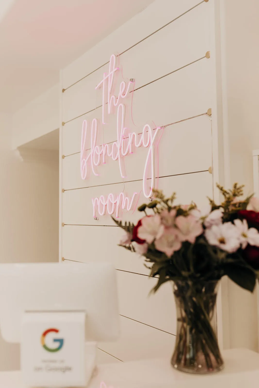 Salon interior at The Blonding Room — photo 10 of 10